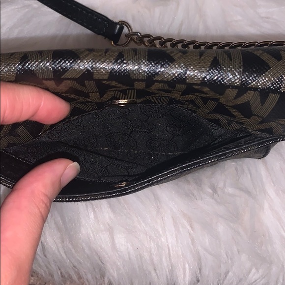 Small brown Michael Kors Purse - Picture 3 of 5